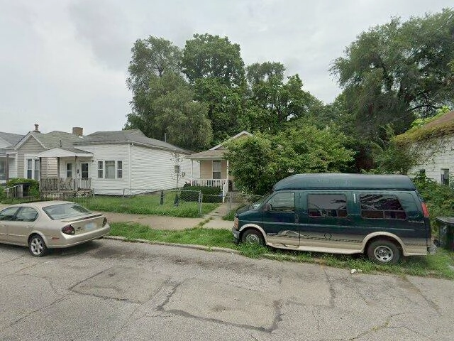 House image located at Louisville, KY 40203
