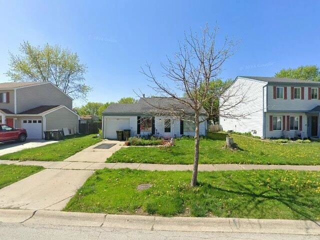 House image located at Warrenville, IL 60555