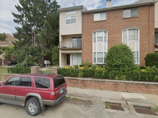 House image located at Amherst, OH 44001