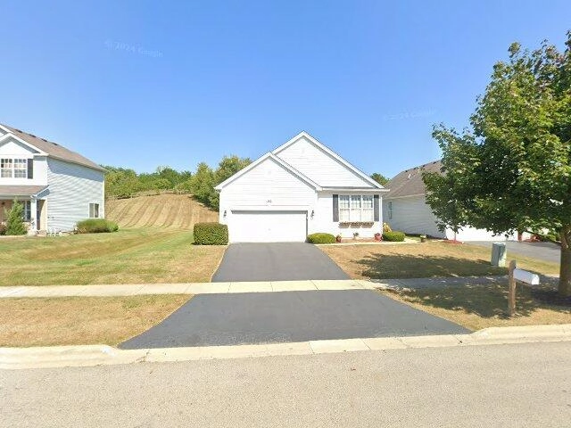 House image located at Antioch, IL 60002