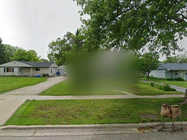 House image located at Carpentersville, IL 60110