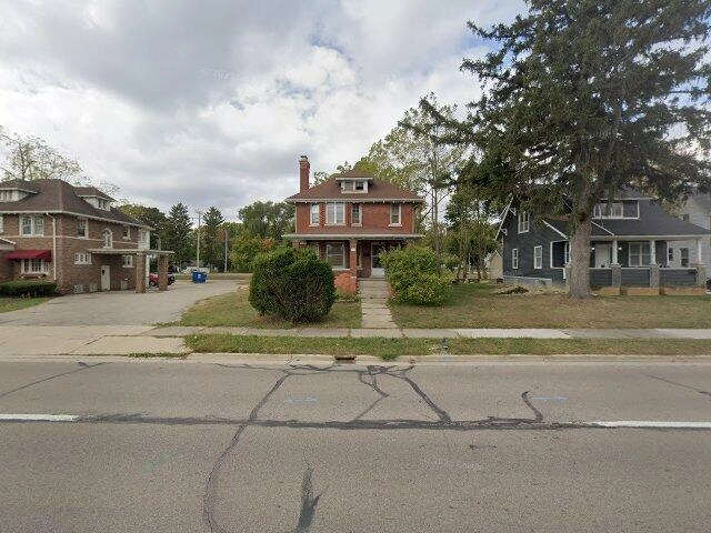 House image located at Mount Clemens, MI 48043