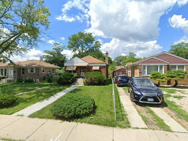 House image located at Chicago, IL 60643
