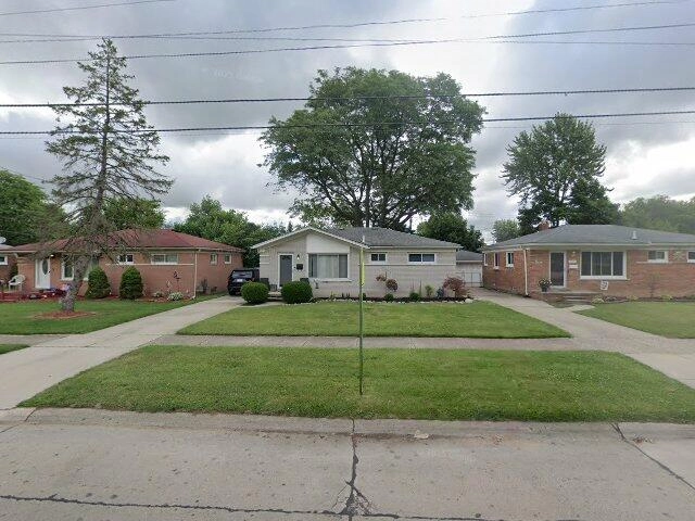 House image located at Garden City, MI 48135