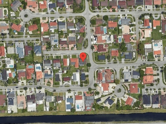 House image located at Miami, FL 33174