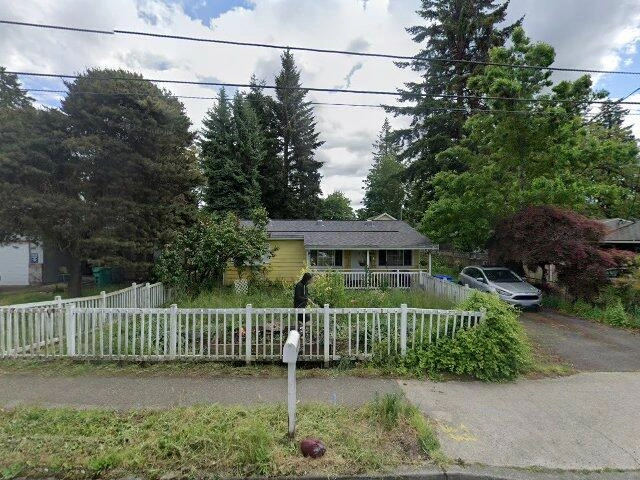 House image located at Portland, OR 97216