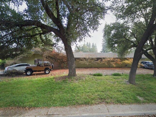 House image located at Fresno, CA 93727