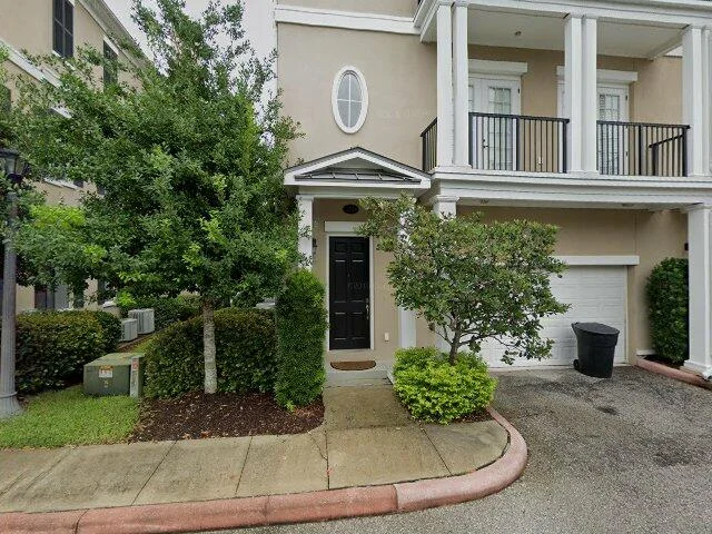 House image located at Saint Petersburg, FL 33716