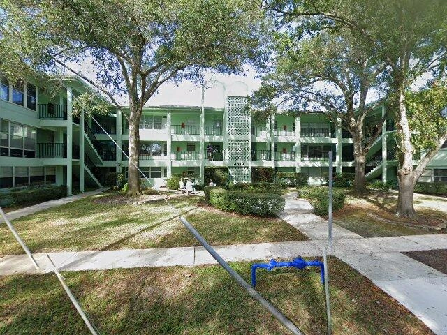House image located at Saint Petersburg, FL 33713