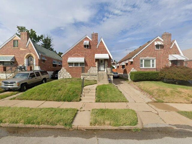 House image located at Saint Louis, MO 63147
