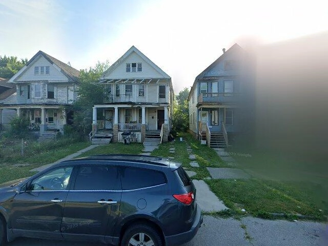 House image located at Detroit, MI 48213