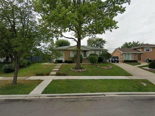 House image located at Addison, IL 60101