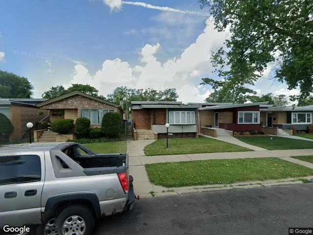 House image located at Chicago, IL 60617