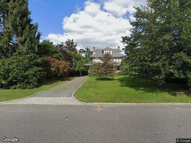 House image located at Brightwaters, NY 11718