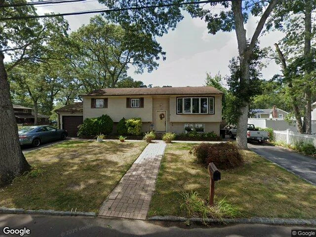 House image located at West Babylon, NY 11704