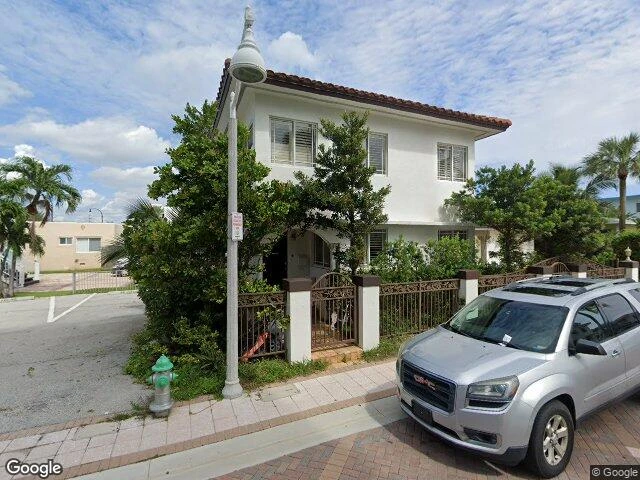 House image located at Hollywood, FL 33019