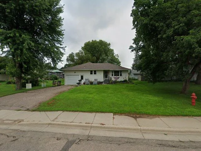 House image located at Windom, MN 56101