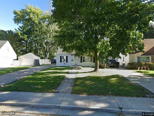 House image located at Elgin, IL 60123