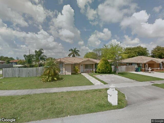 House image located at Miami, FL 33157