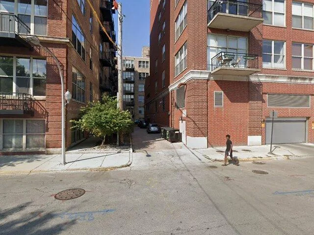 House image located at Chicago, IL 60607