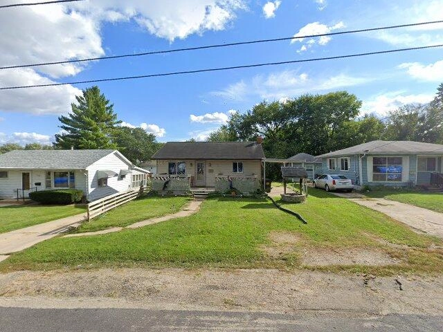 House image located at Freeport, IL 61032