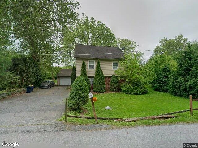 House image located at Womelsdorf, PA 19567