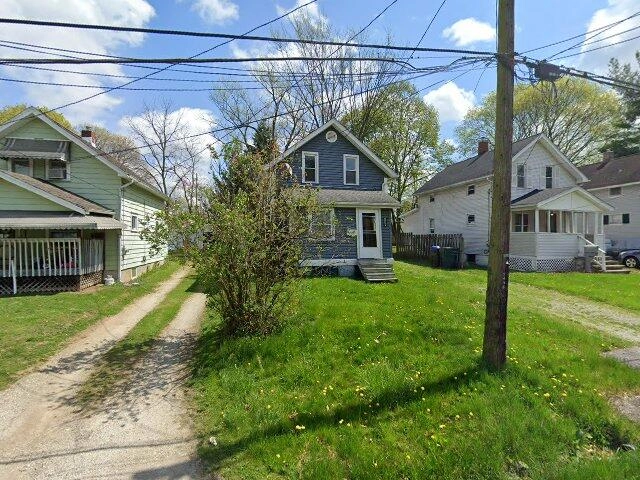 House image located at Cuyahoga Falls, OH 44221