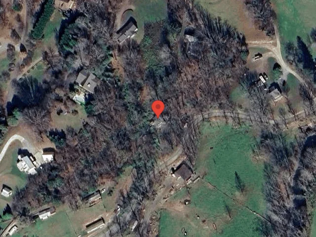 House image located at Waynesville, NC 28785