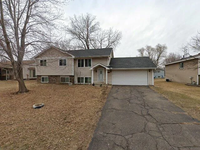 House image located at Minneapolis, MN 55444