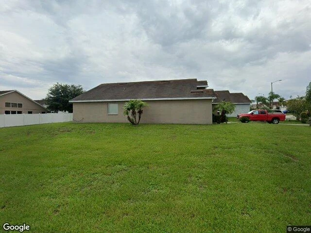House image located at Dundee, FL 33838
