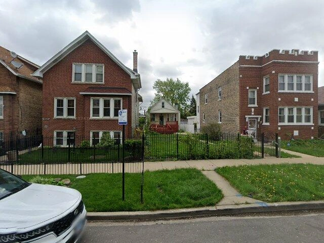 House image located at Chicago, IL 60639