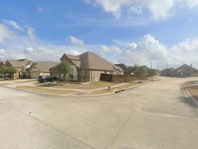 House image located at Rosharon, TX 77583