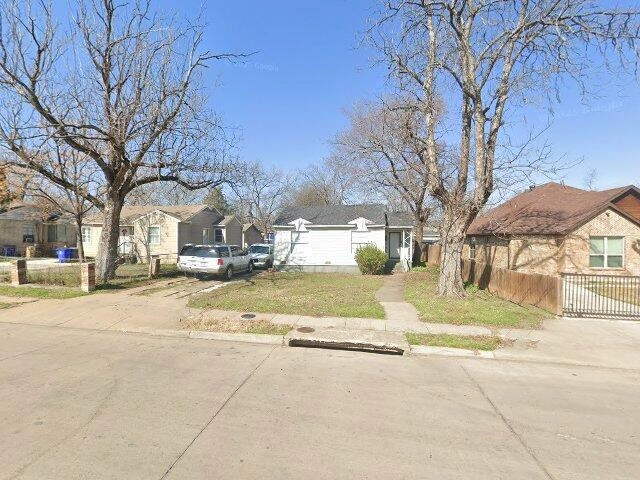 House image located at Dallas, TX 75216