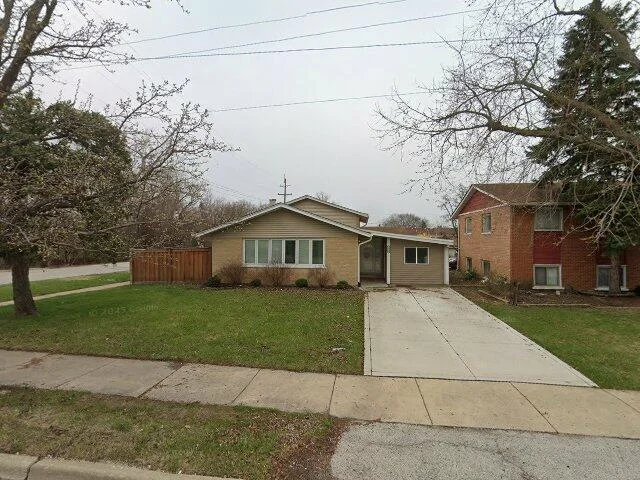 House image located at Alsip, IL 60803