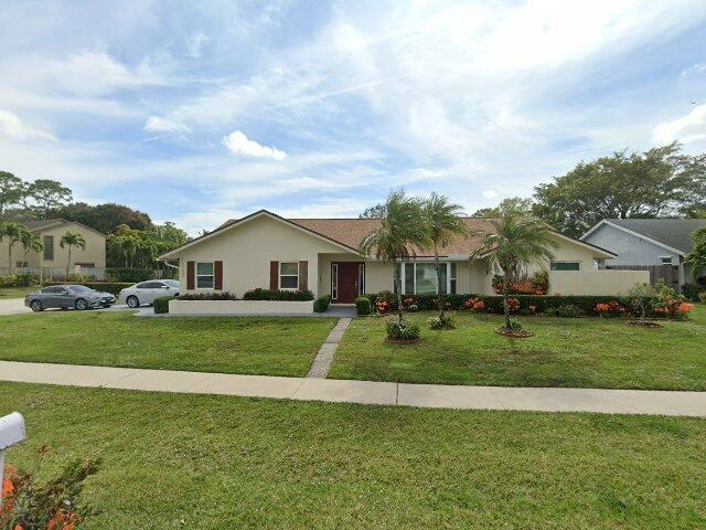 House image located at Wellington, FL 33414