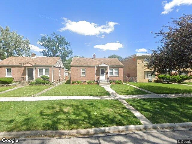 House image located at Broadview, IL 60155