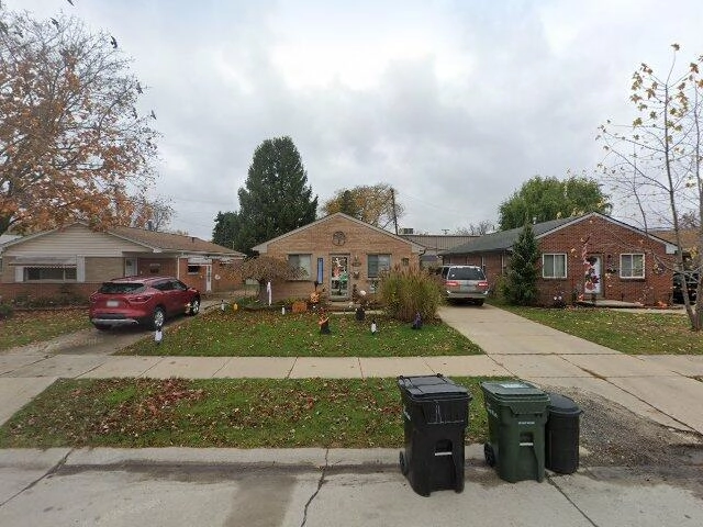 House image located at Allen Park, MI 48101