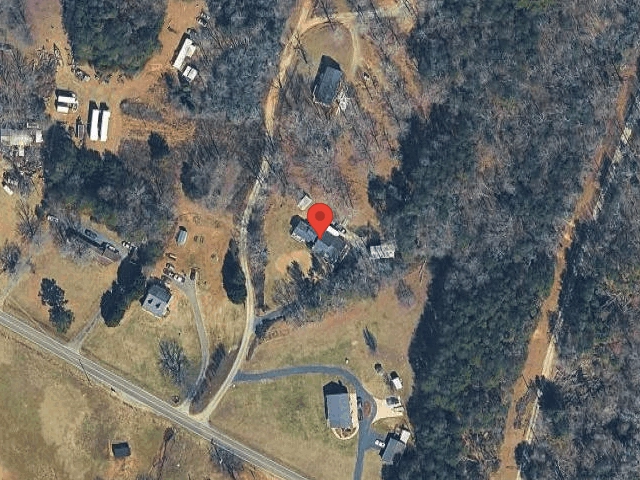 House image located at Hickory, NC 28602
