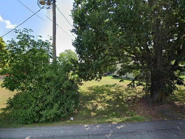 House image located at Aurora, IN 47001