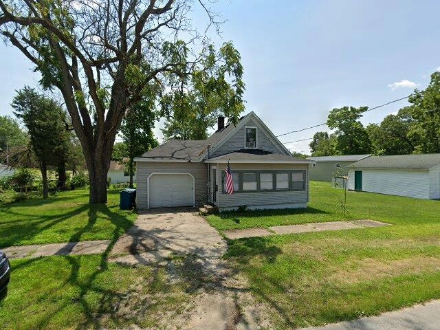 House image located at Knox, IN 46534