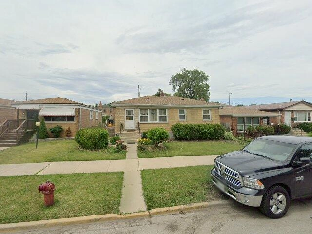 House image located at Chicago, IL 60628