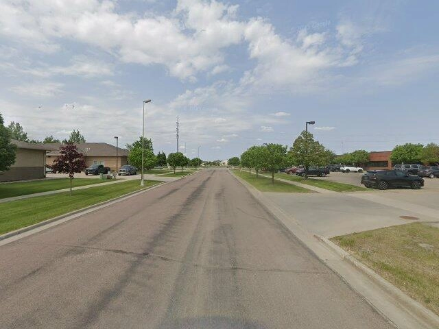 House image located at Minneapolis, MN 55406