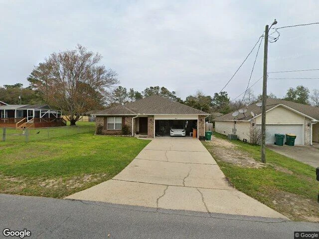 House image located at Crestview, FL 32539