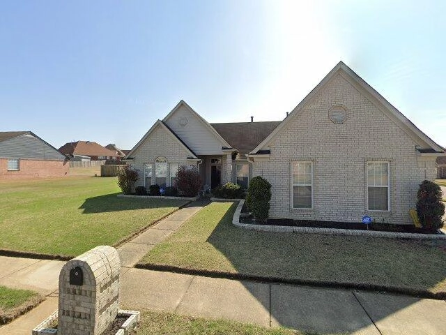 House image located at Memphis, TN 38125