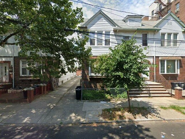 House image located at West Palm Beach, FL 33404