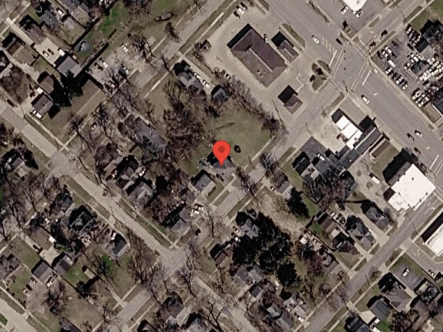 House image located at Saginaw, MI 48602