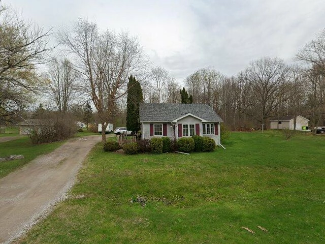 House image located at Midland, MI 48640