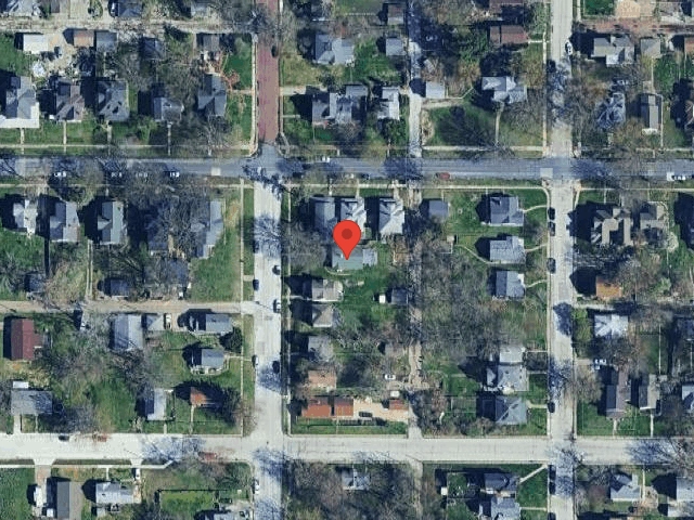 House image located at Davenport, IA 52803