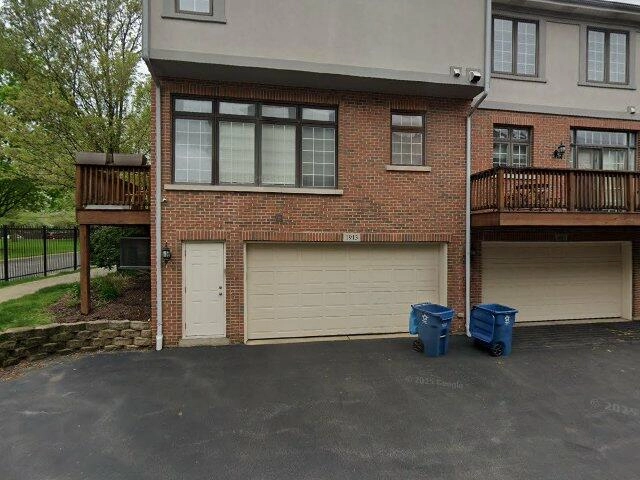 House image located at Naperville, IL 60563