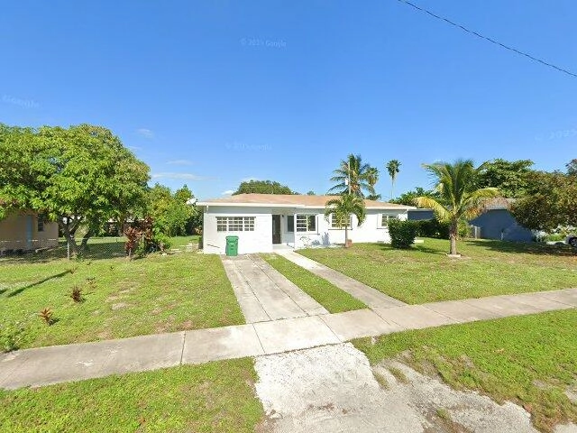 House image located at Miami, FL 33162